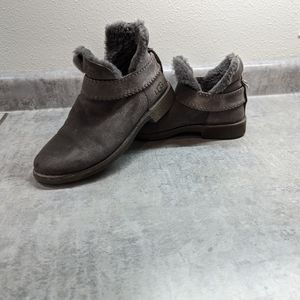 UGG Women's McKay booties